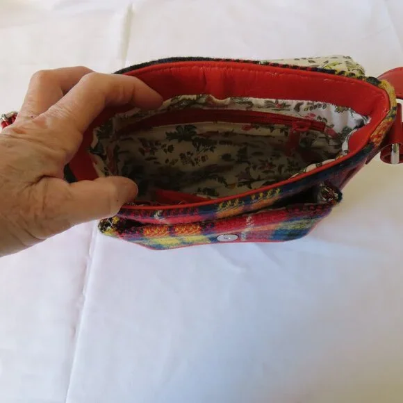 Harris Tweed Buchanan check messenger bag - Picture 5 of 7